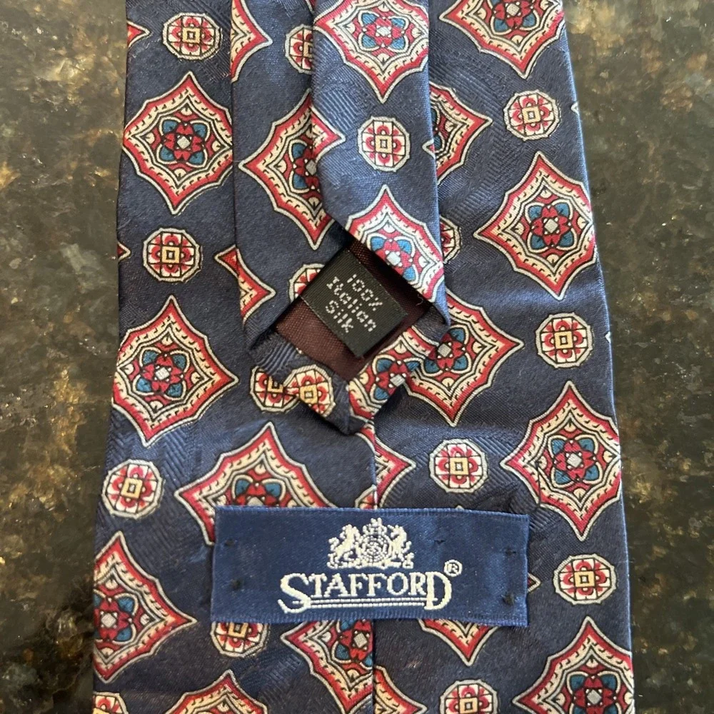 Stafford 100% Italian‎ Silk Executive Necktie- 57 x 4- Blue Red Tan